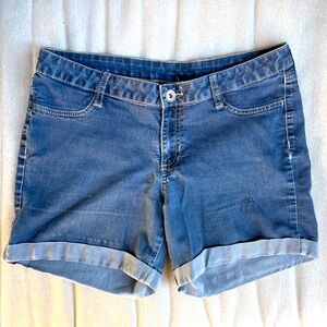 Classic Blue Denim Women's Jean Shorts 15 city streets rolled hem